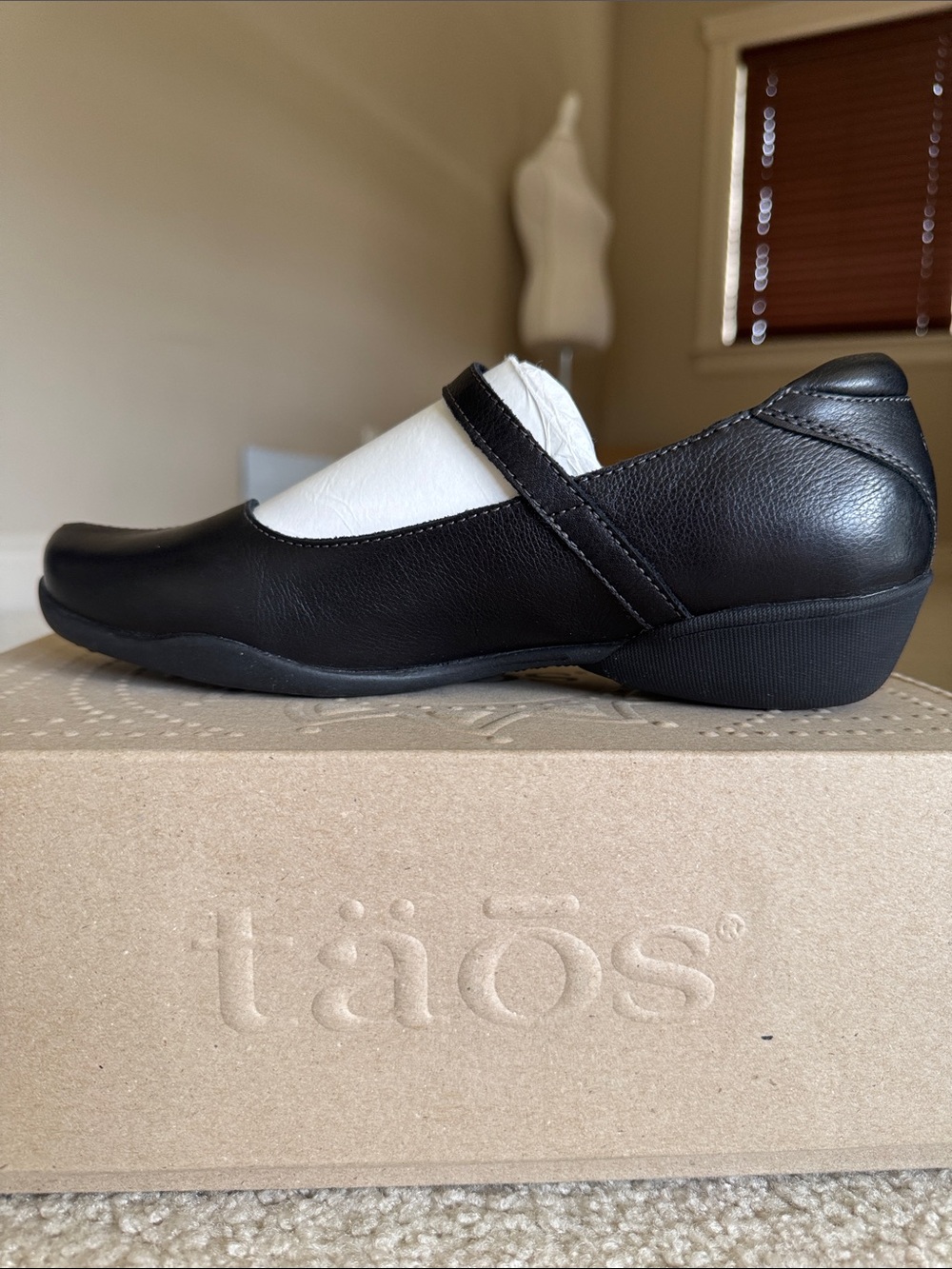 Taos Footwear Black Leather Mary Jane with White Inset